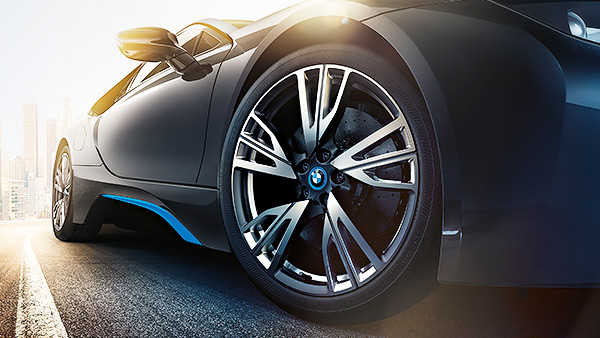 BMW has recently unveiled its electric plugin hybrid, the BMW – i8.